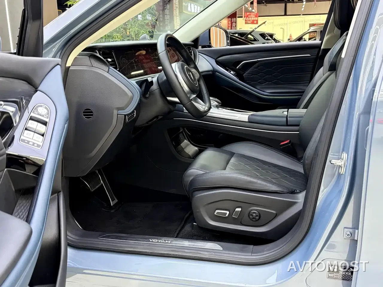 VOYAH FREE 2021 AWD Standard Range Extender Exclusive Luxury Package — фото 3