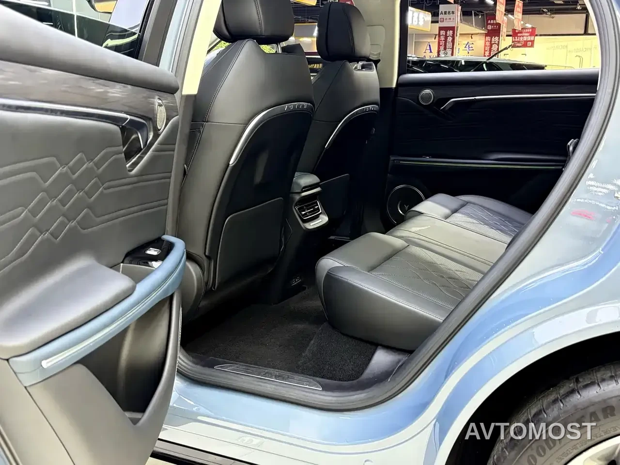 VOYAH FREE 2021 AWD Standard Range Extender Exclusive Luxury Package — фото 9