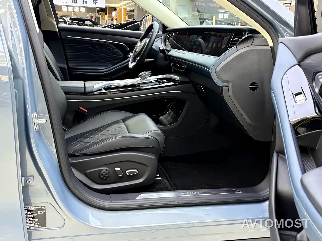 VOYAH FREE 2021 AWD Standard Range Extender Exclusive Luxury Package — фото 10