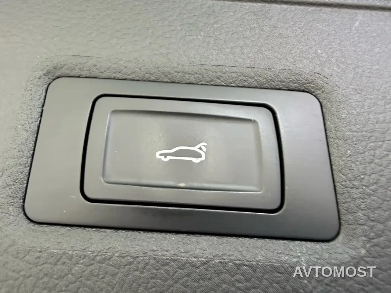VOYAH FREE 2021 AWD Standard Range Extender Exclusive Luxury Package — фото 16