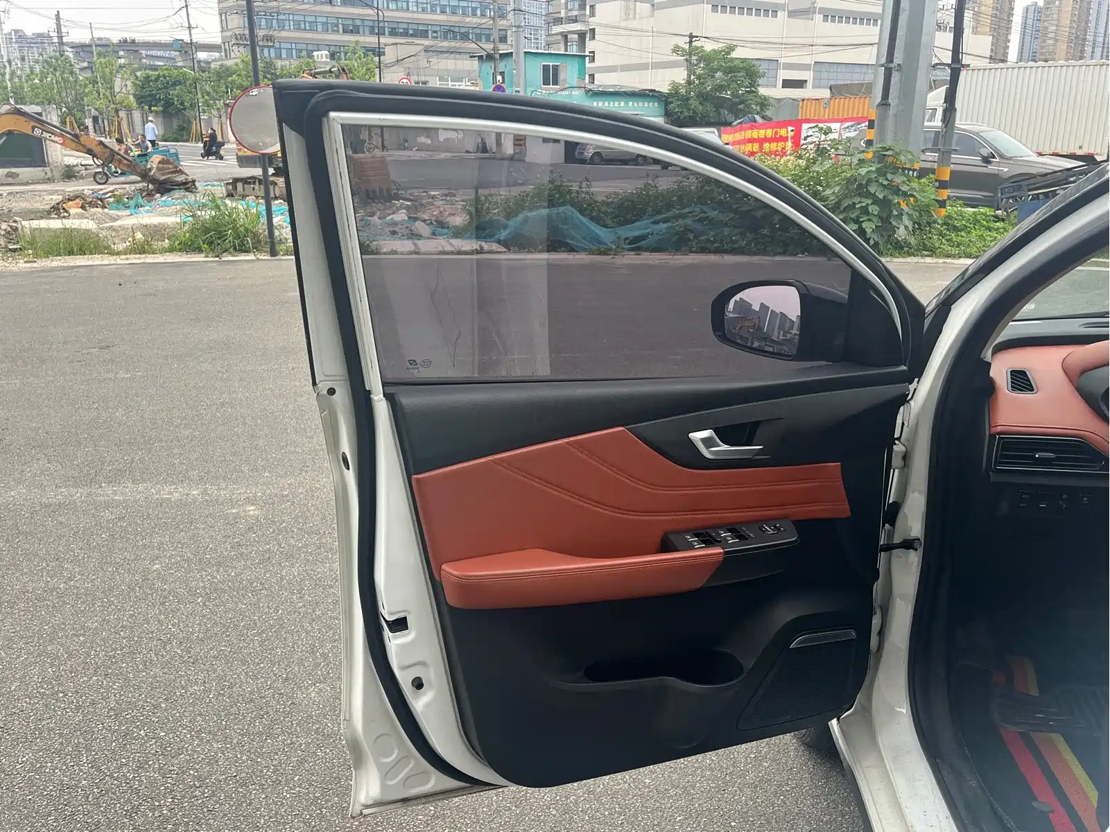 Electric House YOUNG Guang Xiaoxin 2021 L400 4-Seater — фото 8