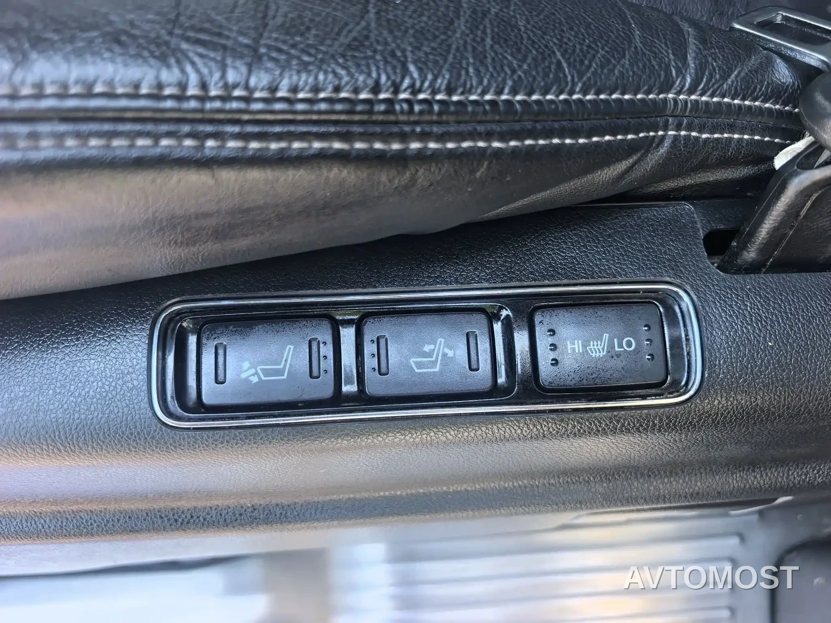 Honda Elysion 2019 2.0L Hybrid Luxury Edition — фото 15