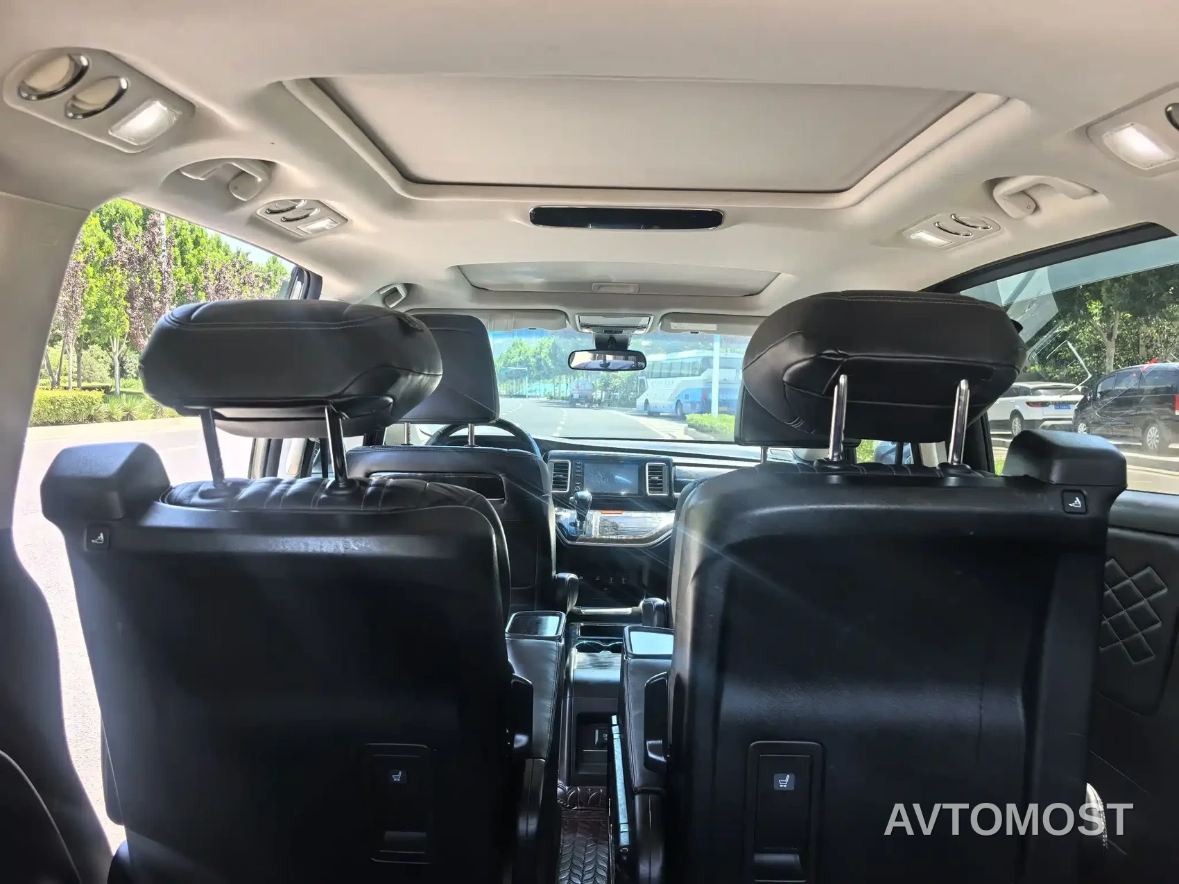 Honda Elysion 2019 2.0L Hybrid Luxury Edition — фото 21