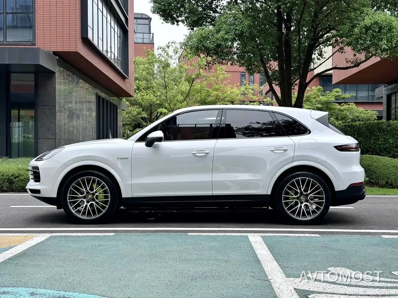 Porsche Cayenne New Energy 2021 Cayenne E-Hybrid 2.0T — фото 4