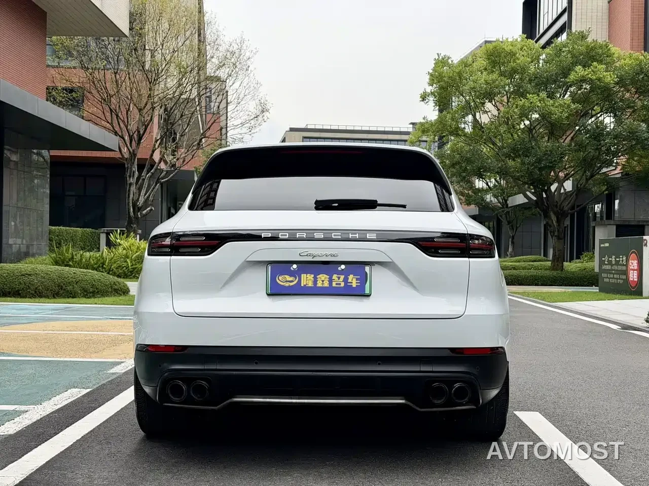 Porsche Cayenne New Energy 2021 Cayenne E-Hybrid 2.0T — фото 23