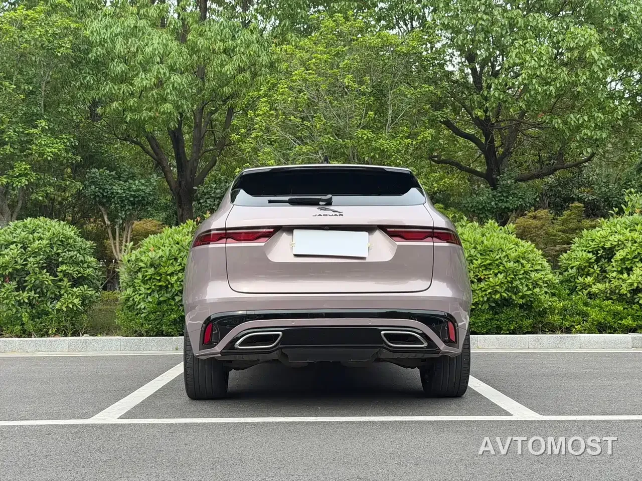 Jaguar F-PACE 2023 P400 SPORT — фото 2