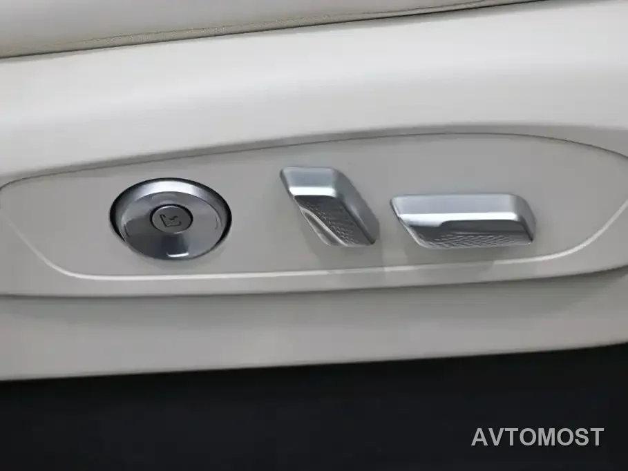 Buick Zhijing Shijia 2026 Model PHEV Base Version — фото 8