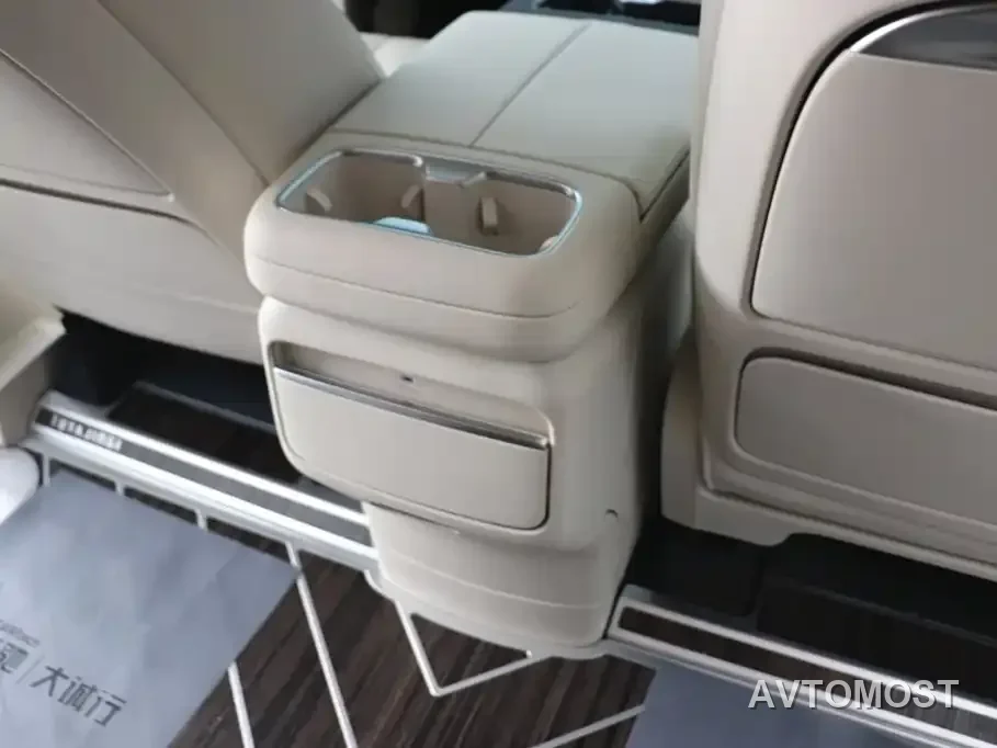 Buick Zhijing Shijia 2026 Model PHEV Base Version — фото 16