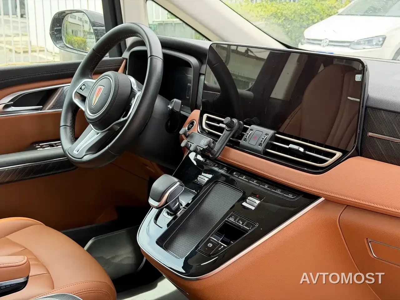 Hongqi HQ9 PHEV 2024 Model 2.0T AWD Business Edition — фото 3