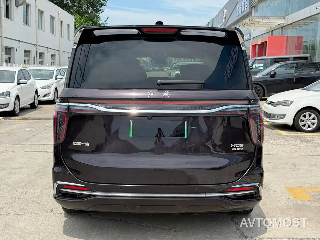 Hongqi HQ9 PHEV 2024 Model 2.0T AWD Business Edition — фото 9