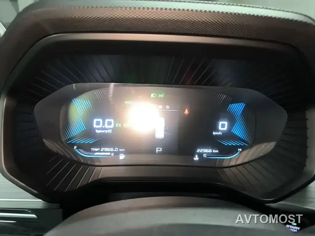 Wuling Xingchen 2022 2.0L DHT Electric Speed Edition — фото 12