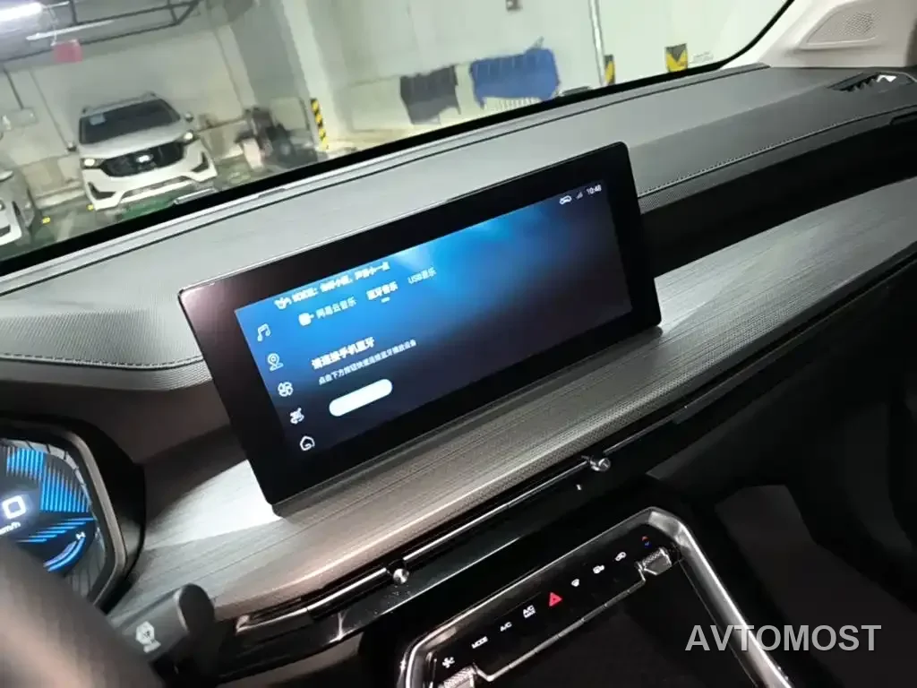 Wuling Xingchen 2022 2.0L DHT Electric Speed Edition — фото 13