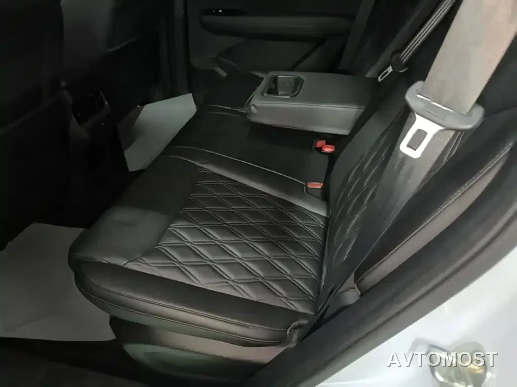 Wuling Xingchen 2022 2.0L DHT Electric Speed Edition — фото 16