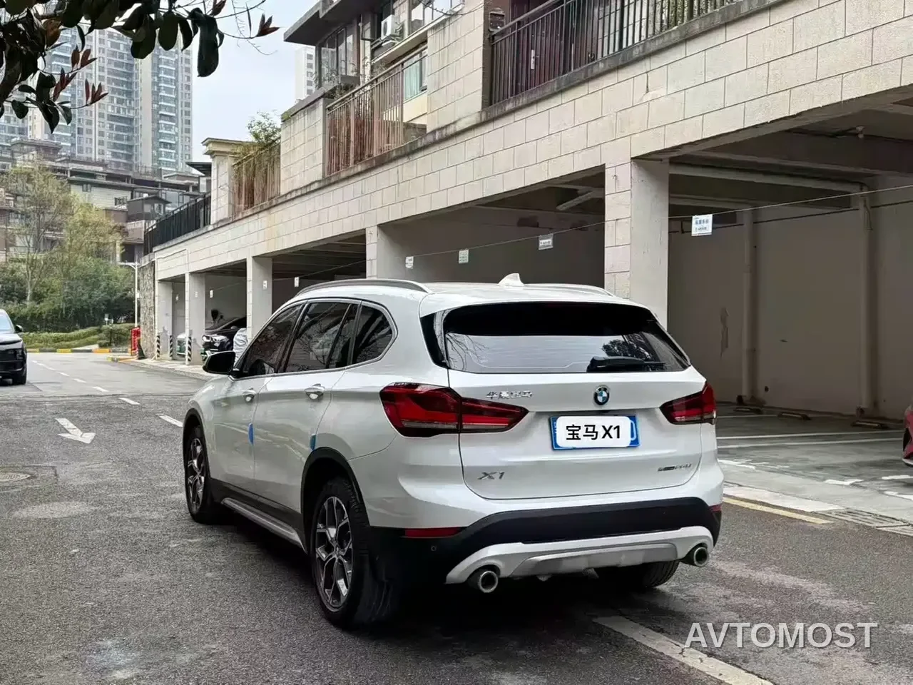 BMW X1 2022 sDrive20Li Premium — фото 7