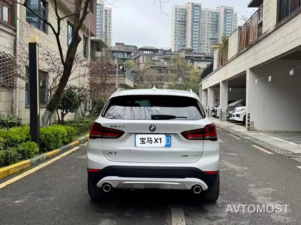 BMW X1 2022 sDrive20Li Premium — фото 8