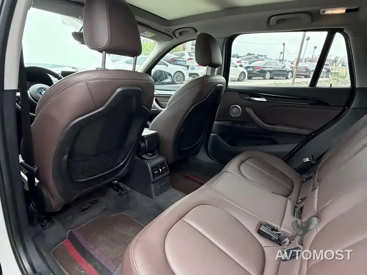 BMW X1 2022 sDrive20Li Premium — фото 11
