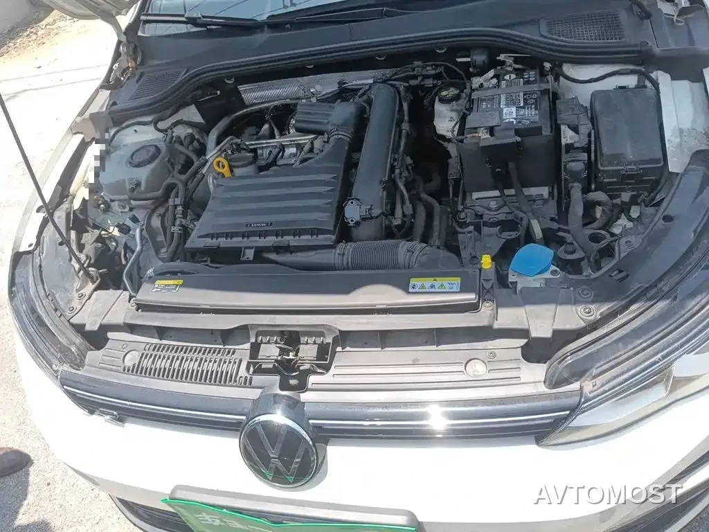 Volkswagen Golf 2023 280TSI DSG R-Line Lite — фото 11