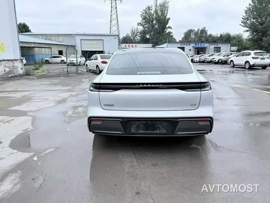 Geely Galaxy E8 2024 665km RWD Starship Voyager Edition