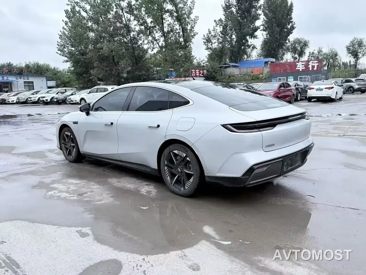 Geely Galaxy E8 2024 665km RWD Starship Voyager Edition — фото 7