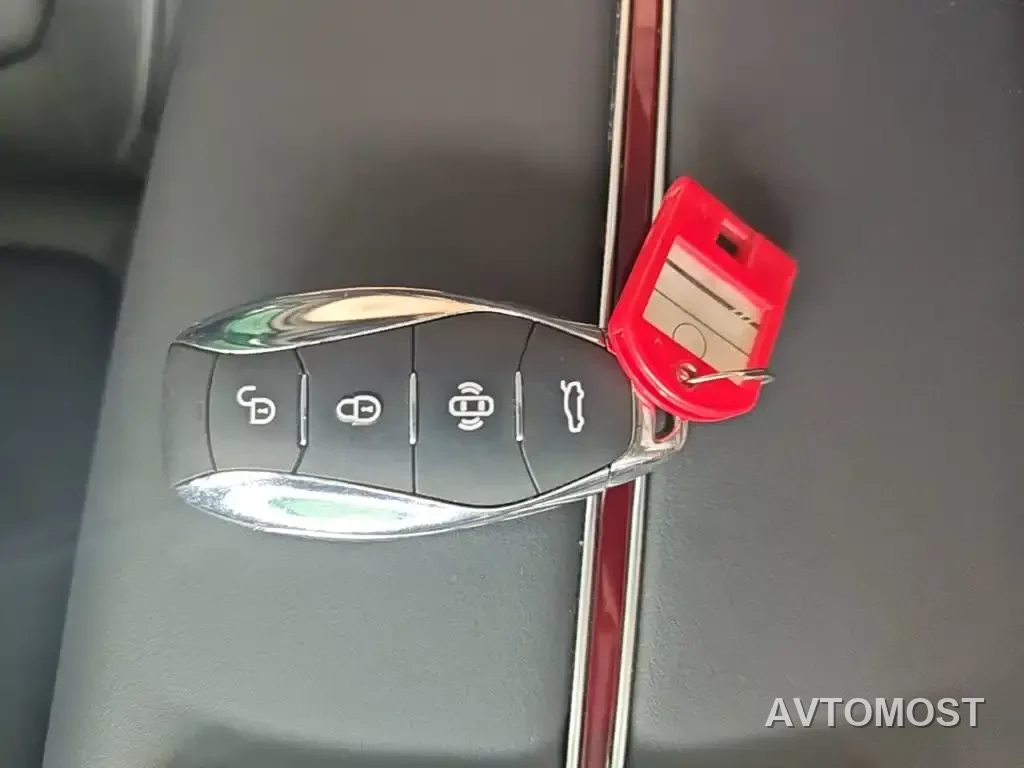 Hongqi HS7 PHEV 2024 2.0T PHEV 4WD Flagship Edition 6-seater — фото 9