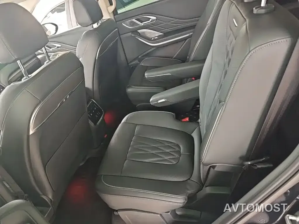 Hongqi HS7 PHEV 2024 2.0T PHEV 4WD Flagship Edition 6-seater — фото 15