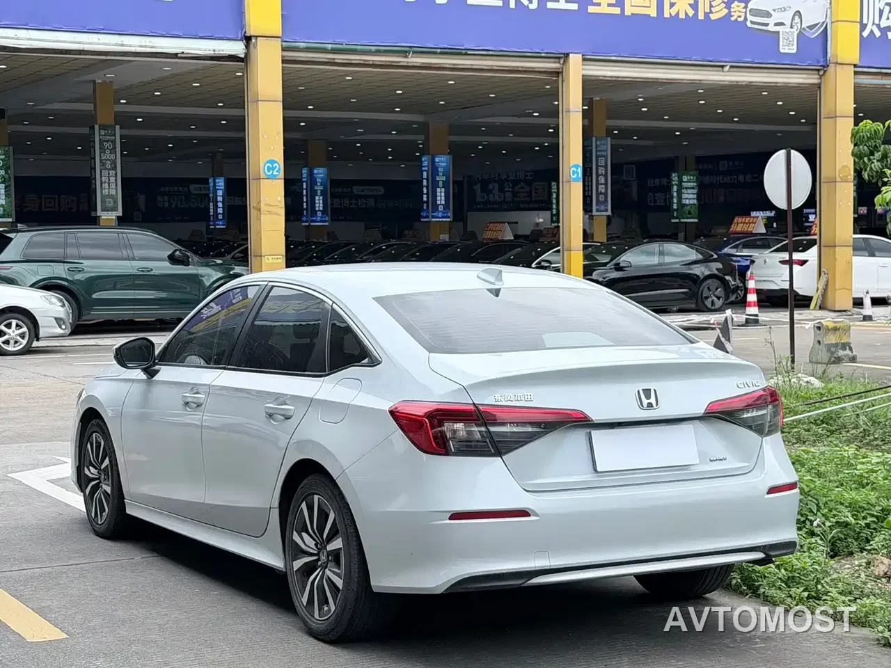 Honda Civic 2023 2.0L e:HEV Pioneer Edition — фото 6