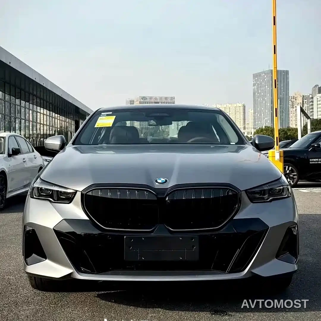 BMW 5 Series 2024 530Li Premium M Sport Package — фото 1