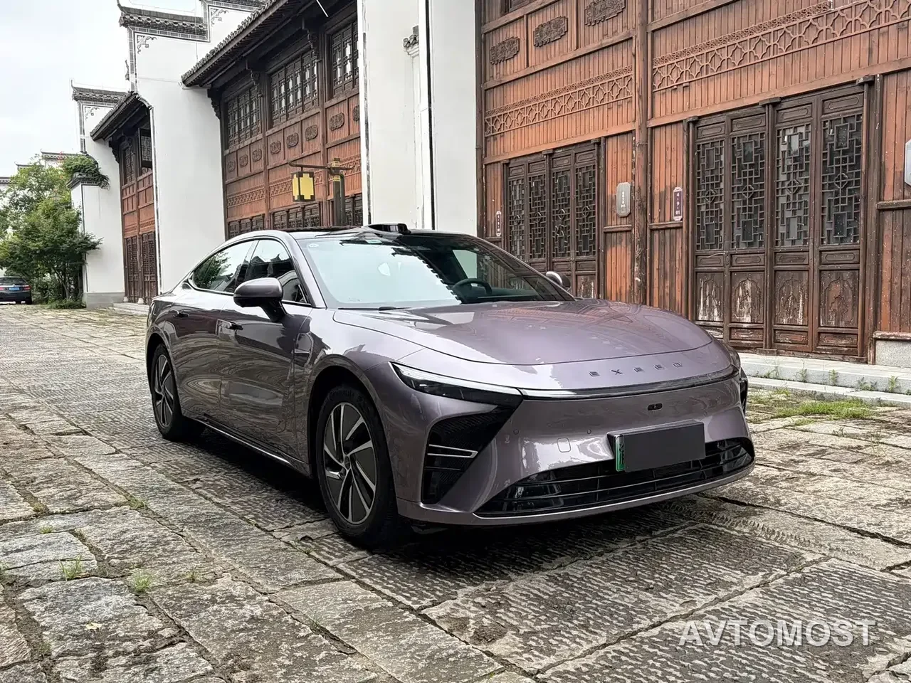 Exeed Exlantix ES 2025 Range Extender Max Urban Assist — фото 3