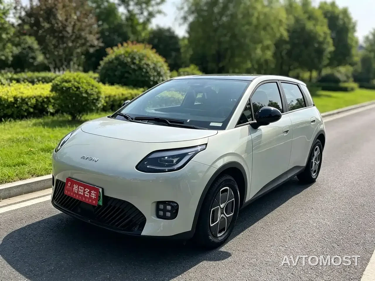 AION UT 2025 Model 330 Starlight Edition — фото 1