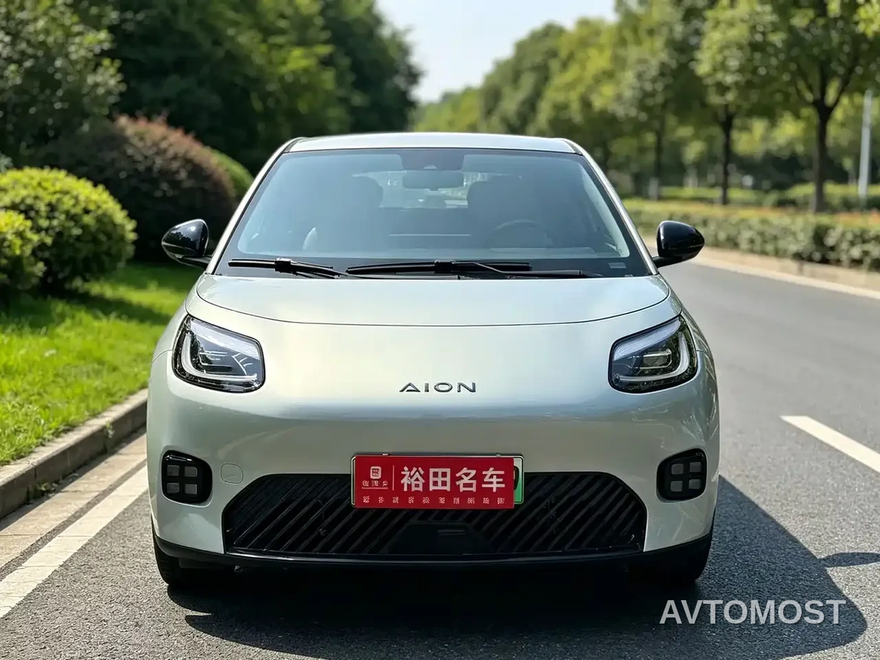 AION UT 2025 Model 330 Starlight Edition — фото 2