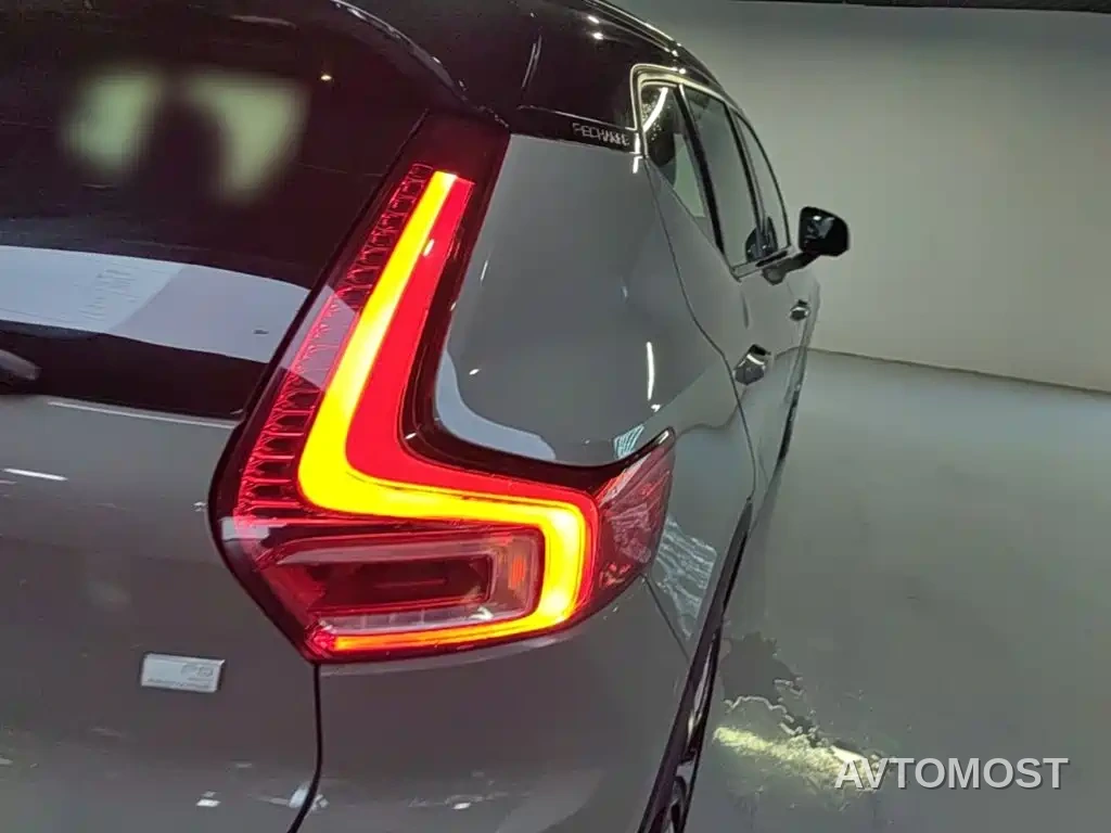 Volvo XC40 New Energy 2021 P8 EV AWD Elegant Sport — фото 8