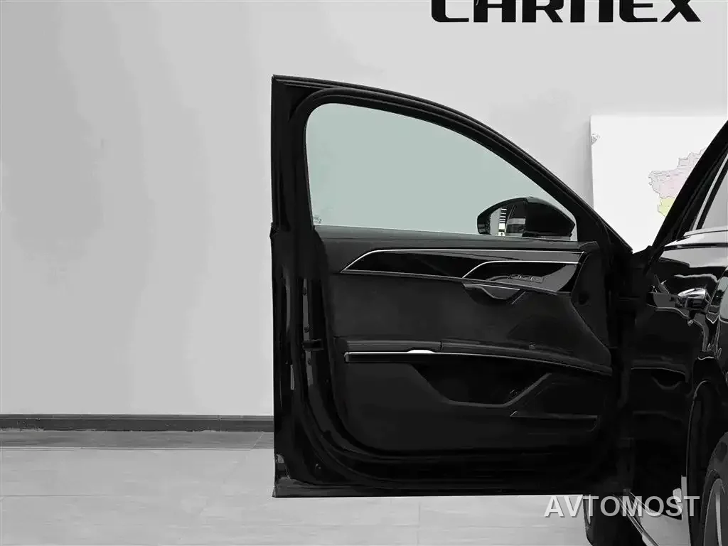 Audi A8 New Energy 2022 A8L 60 TFSIe quattro Collector's Edition — фото 5