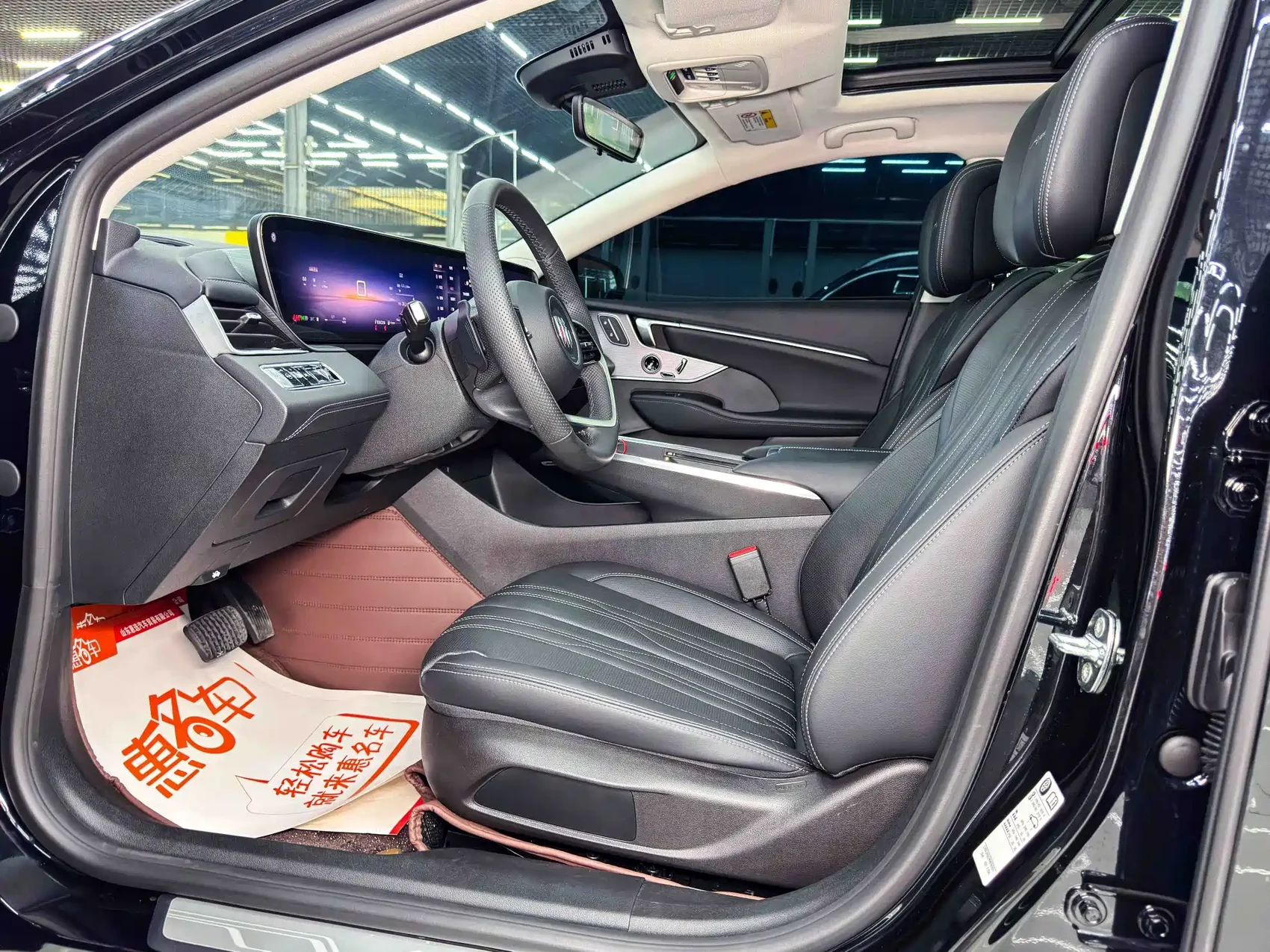 Buick LaCrosse 2025 Platinum Avenir Edition — фото 4