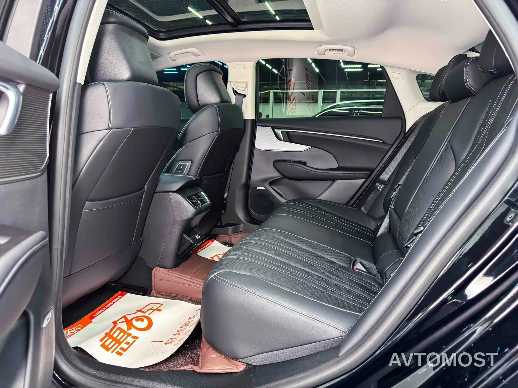 Buick LaCrosse 2025 Platinum Avenir Edition — фото 10