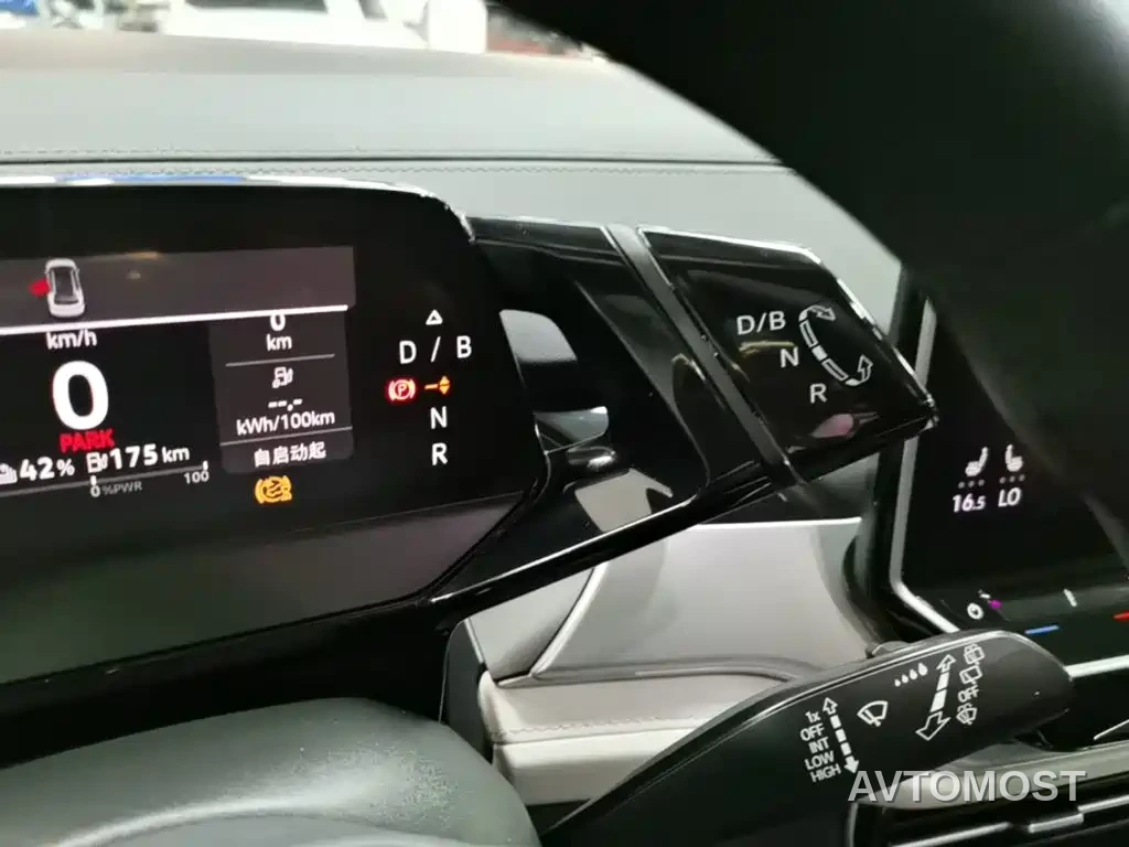 Volkswagen ID.6 CROZZ 2021 Long Range PURE+ Edition — фото 12