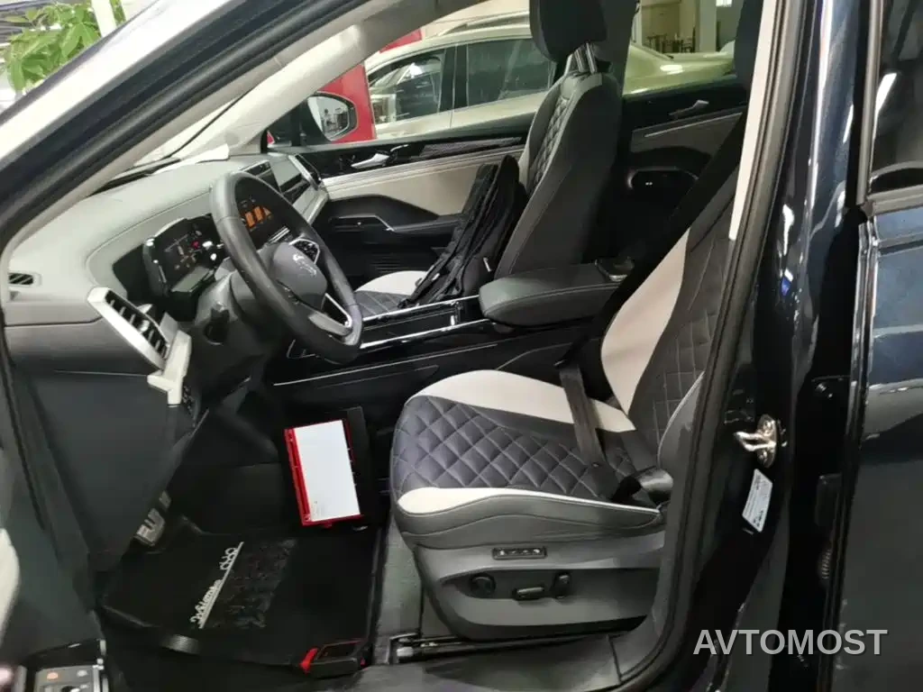Volkswagen ID.6 CROZZ 2021 Long Range PURE+ Edition — фото 13