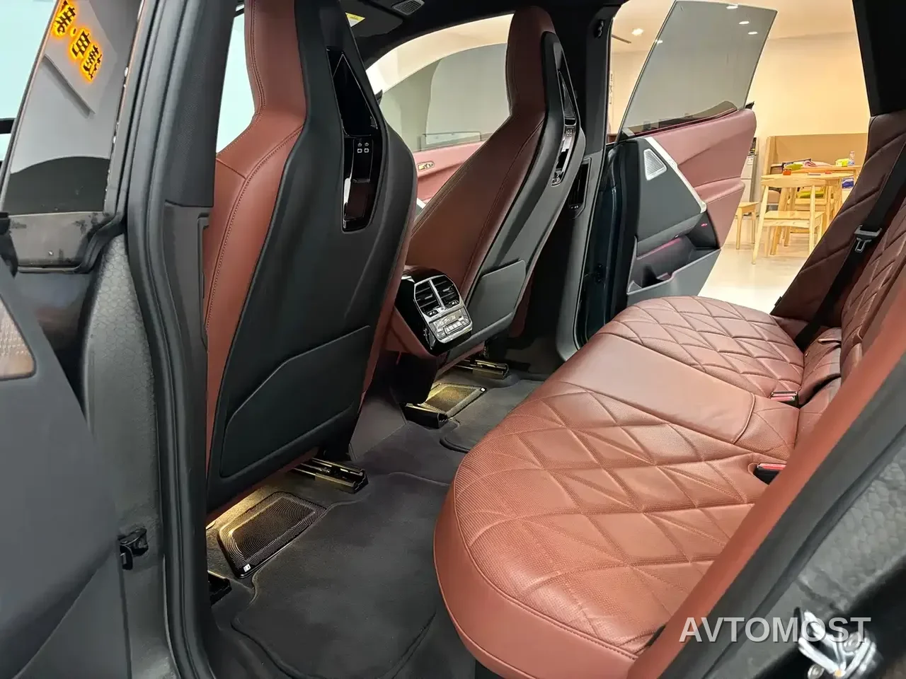 BMW iX M60 2022 M60 — фото 5