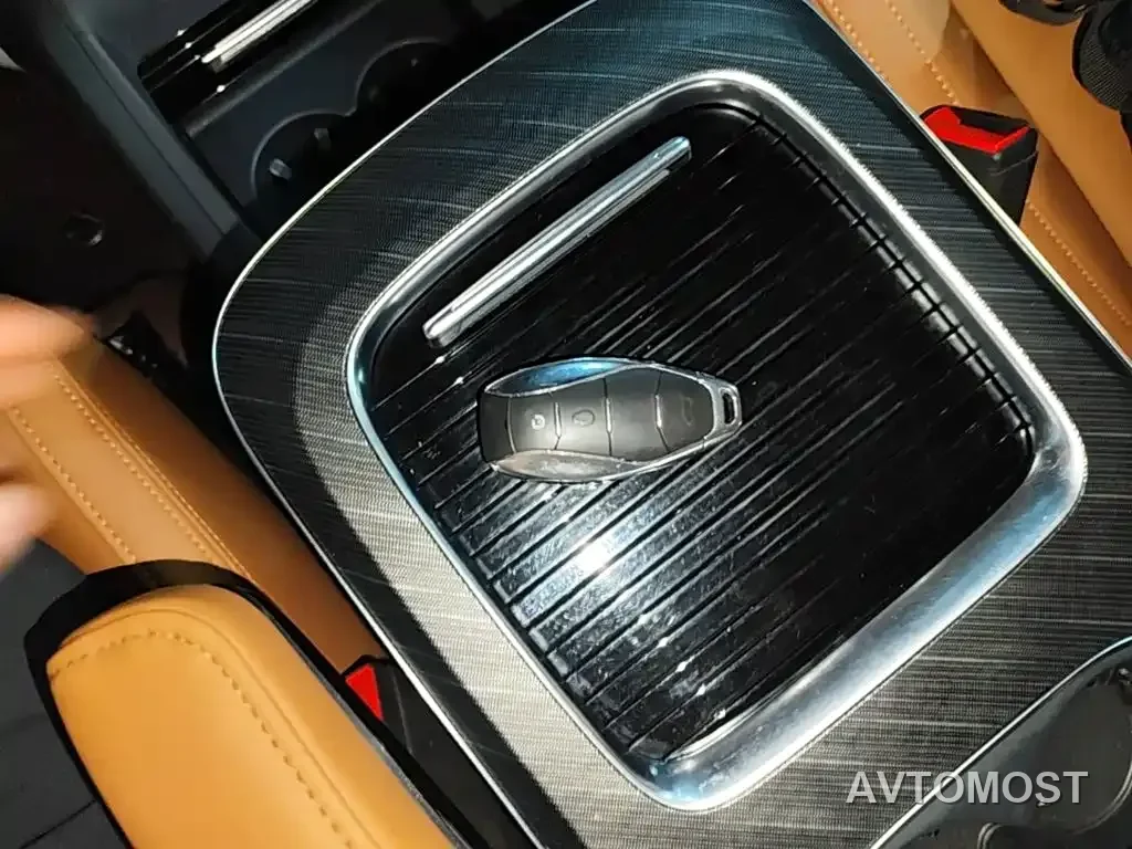 Hongqi HQ9 PHEV 2024 Model 2.0T AWD Business Edition — фото 9