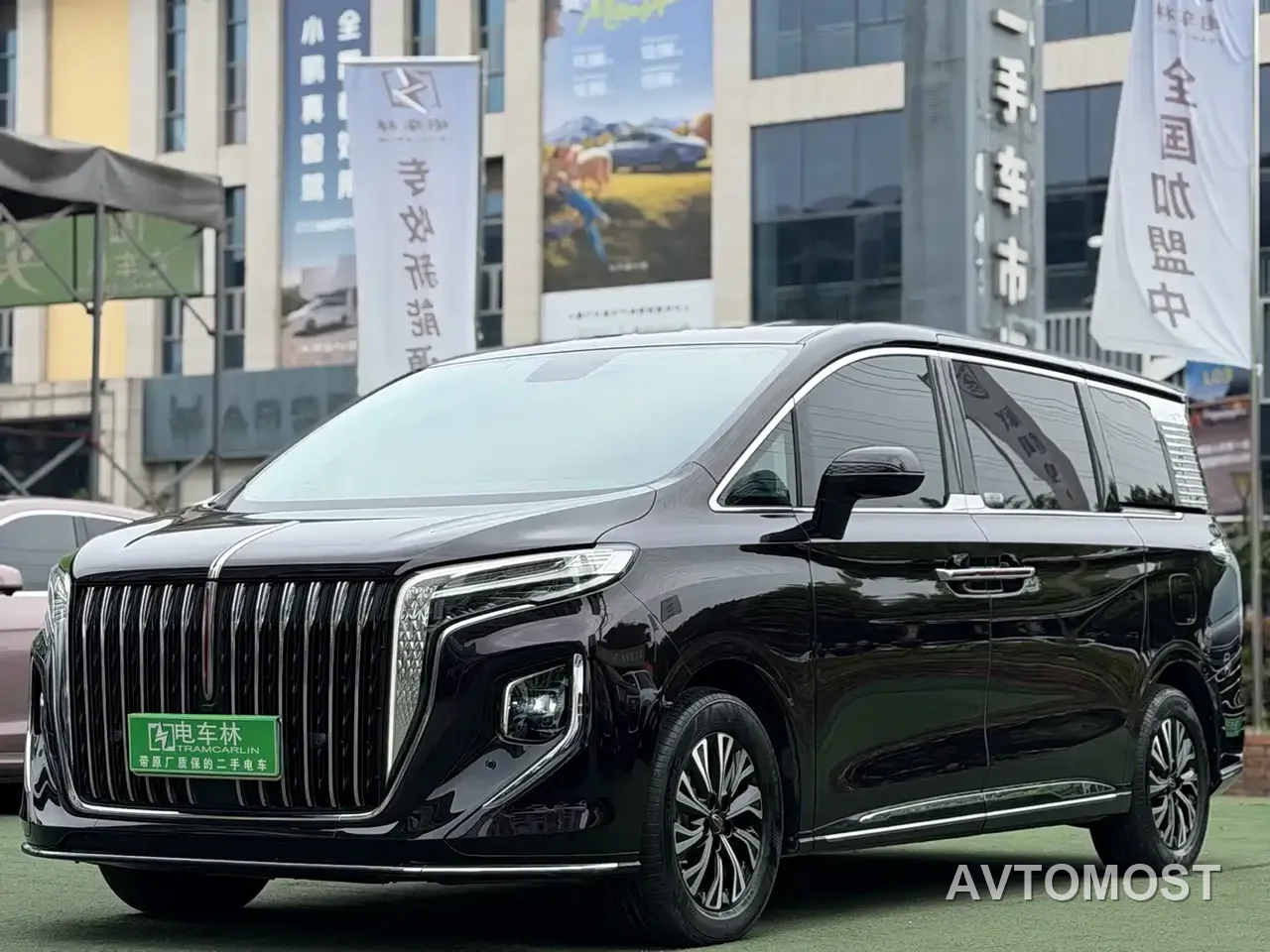 Hongqi HQ9 PHEV 2024 Model 2.0T AWD Business Edition — фото 1