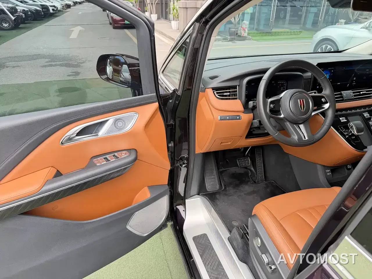 Hongqi HQ9 PHEV 2024 Model 2.0T AWD Business Edition — фото 4