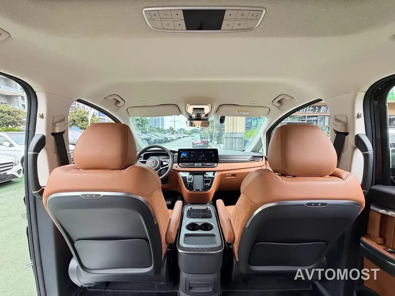 Hongqi HQ9 PHEV 2024 Model 2.0T AWD Business Edition — фото 8