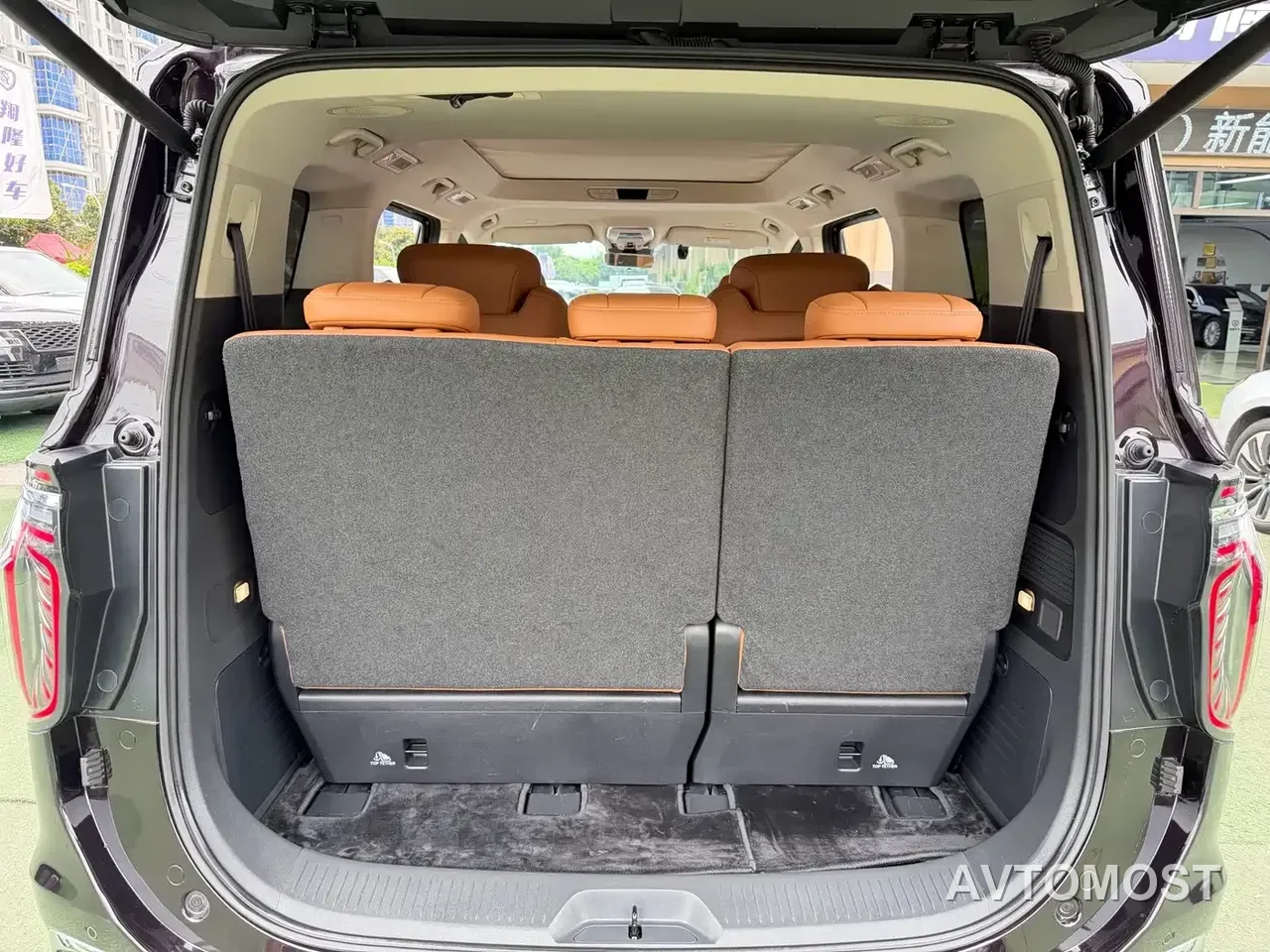 Hongqi HQ9 PHEV 2024 Model 2.0T AWD Business Edition — фото 16