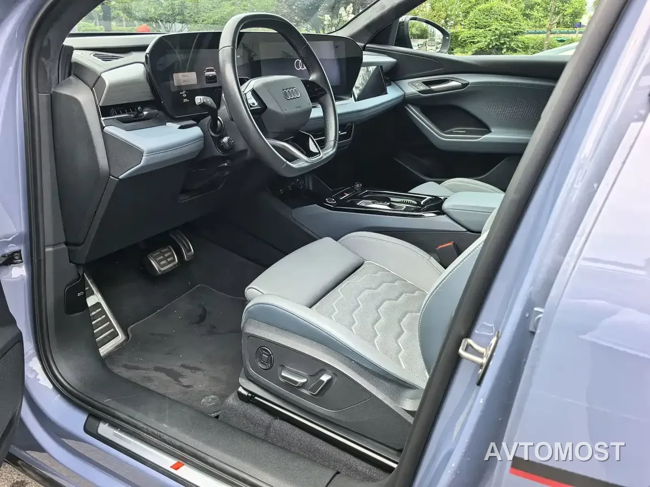 Audi Q6L e-tron 2025 Model Pioneer Edition — фото 4