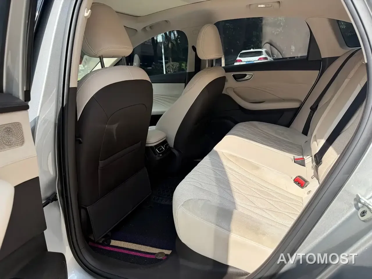 Roewe D7 2023 DMH 125km Excellence Edition — фото 4