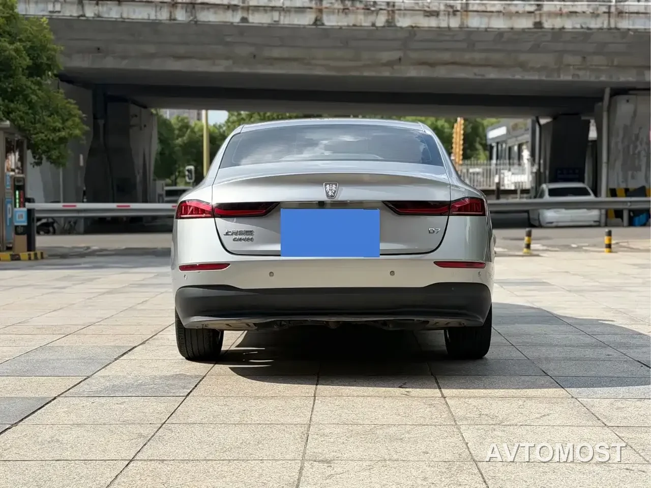 Roewe D7 2023 DMH 125km Excellence Edition — фото 7