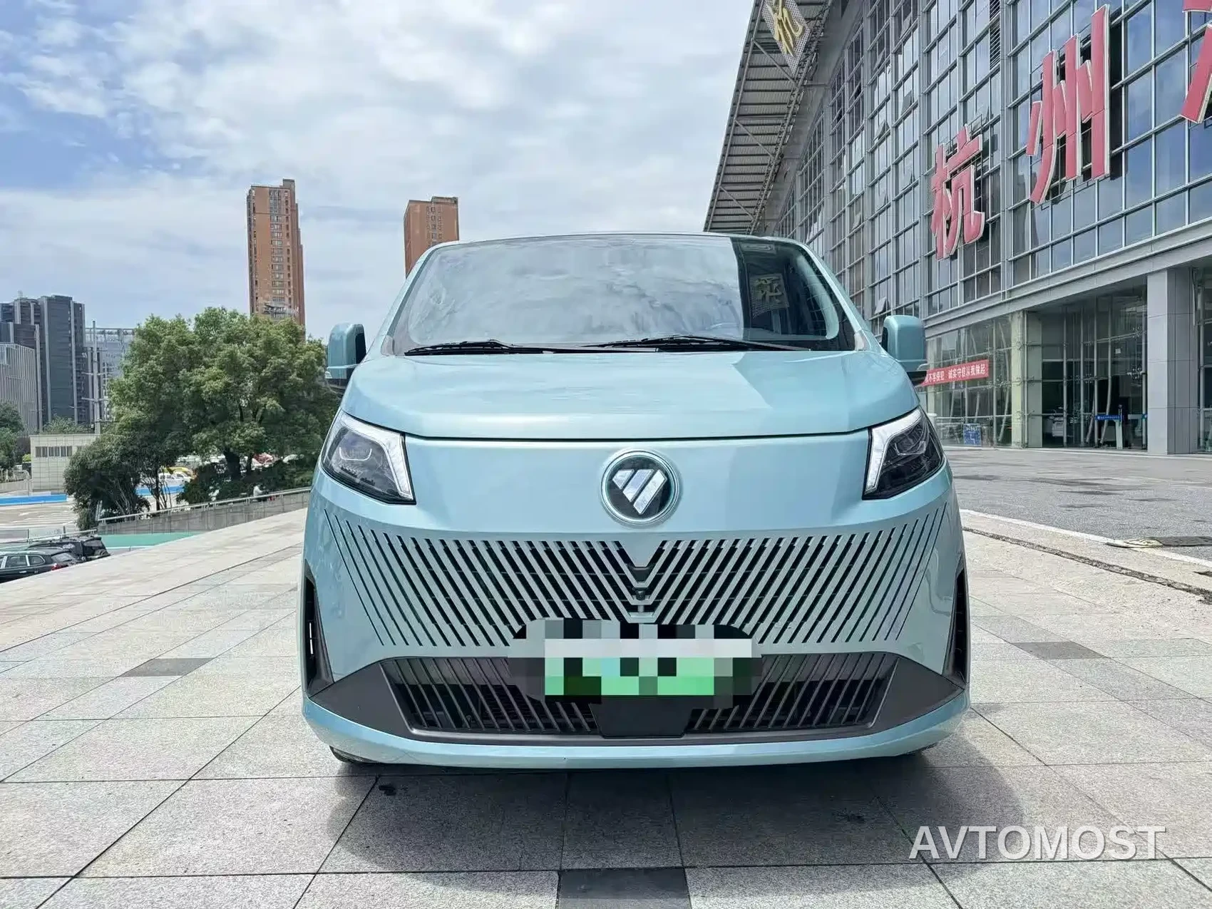 Foton Tuyano Big V New Energy 2024 Long Wheelbase Low Roof 7 Seater CATL 53.58kwh — фото 2