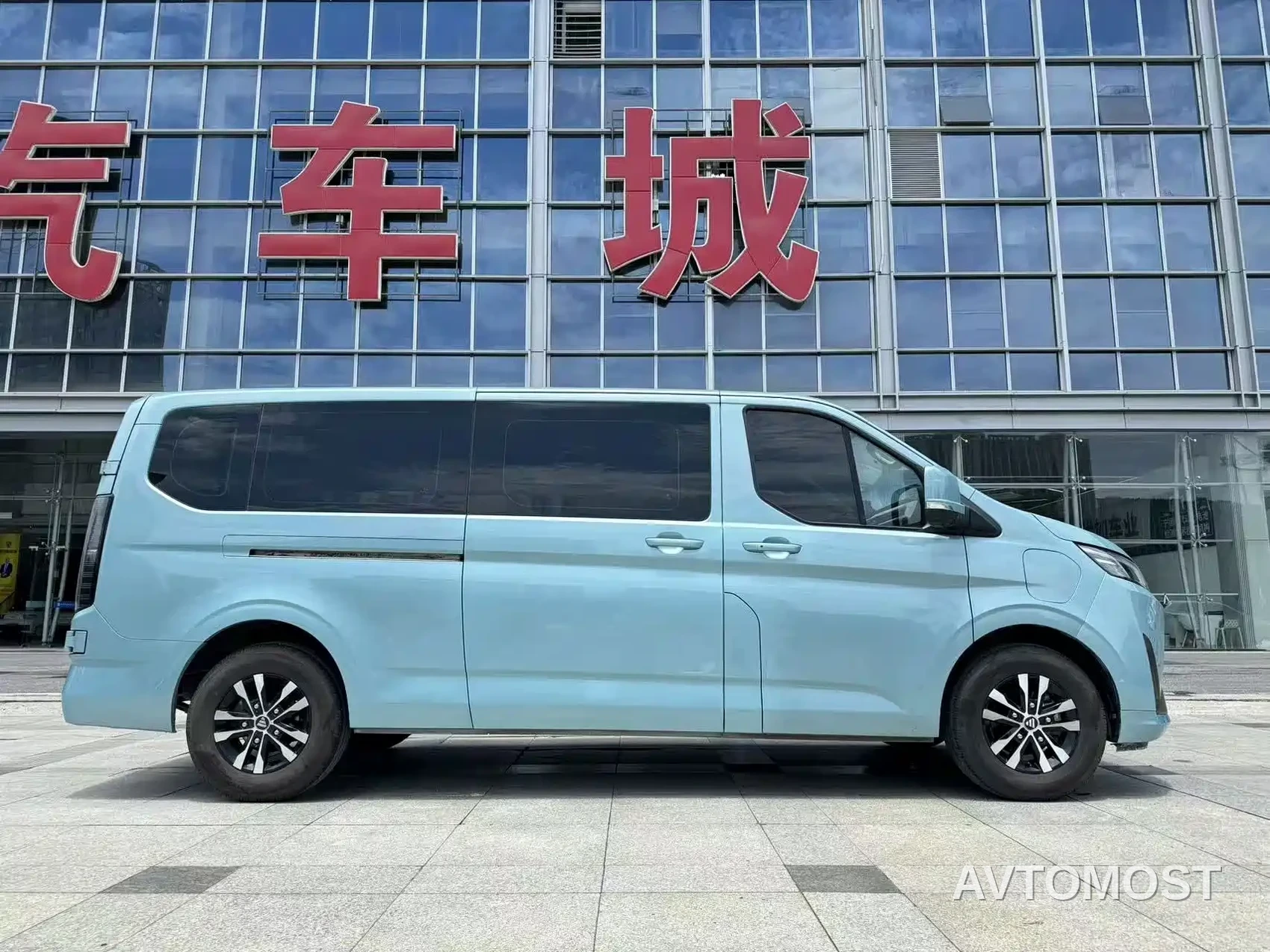 Foton Tuyano Big V New Energy 2024 Long Wheelbase Low Roof 7 Seater CATL 53.58kwh — фото 4