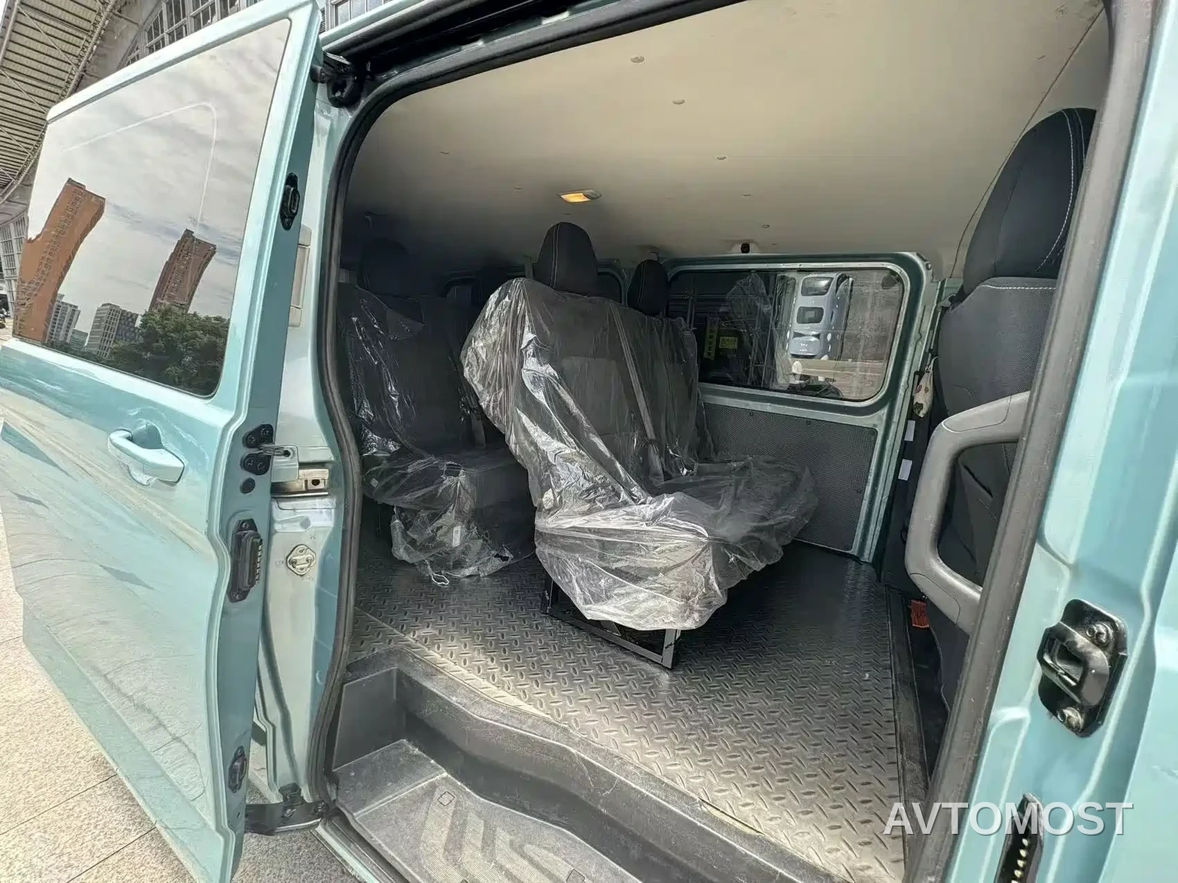 Foton Tuyano Big V New Energy 2024 Long Wheelbase Low Roof 7 Seater CATL 53.58kwh — фото 11