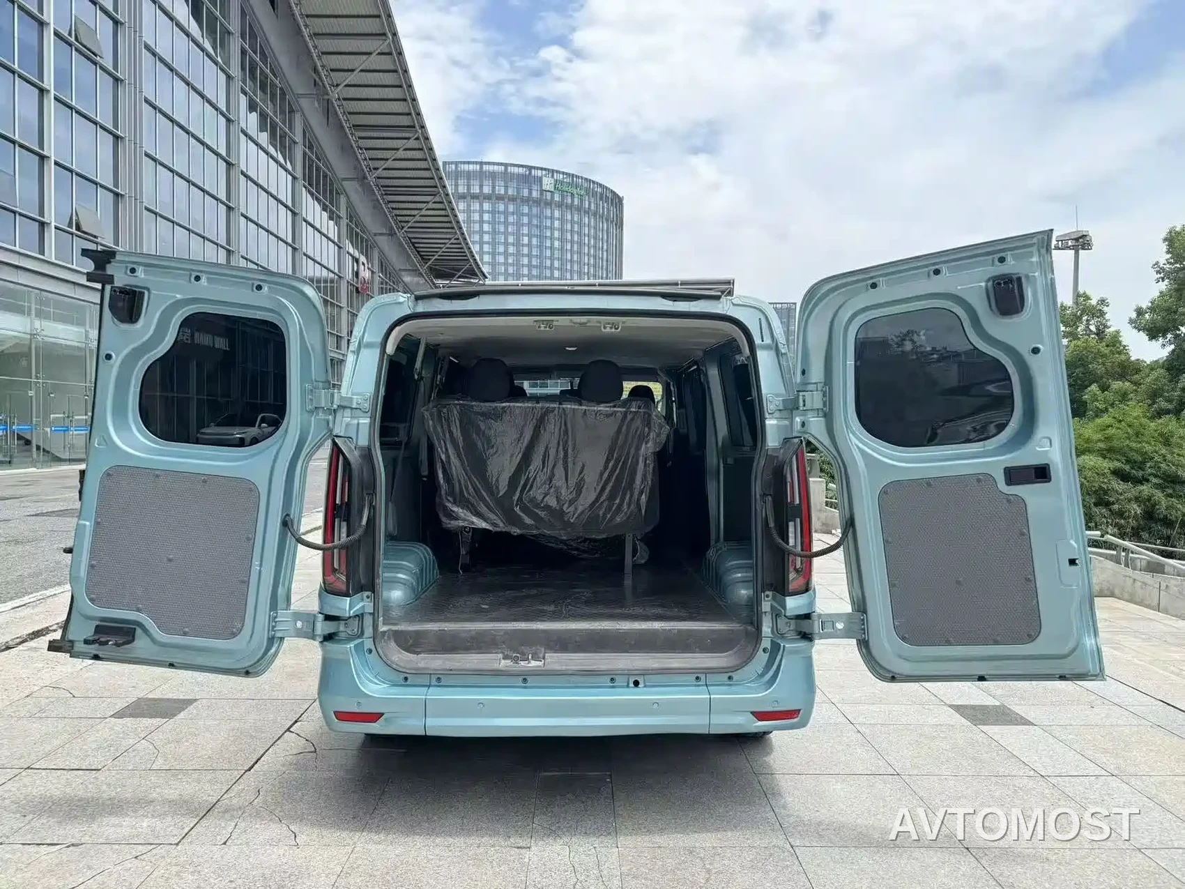 Foton Tuyano Big V New Energy 2024 Long Wheelbase Low Roof 7 Seater CATL 53.58kwh — фото 14