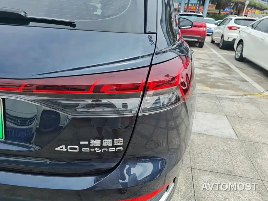 Audi Q4 e-tron 2023 40 e-tron Pioneer Edition — фото 8